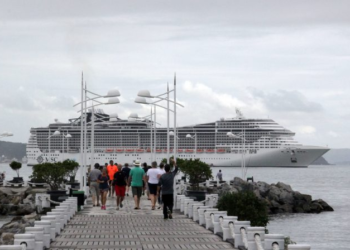 Navio MSC Preziosa chega a Balneário Camboriú nesta terça-feira.