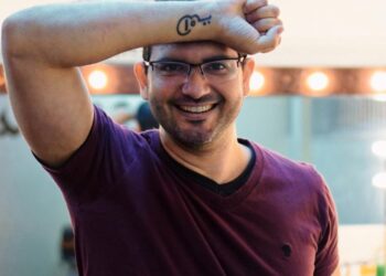 Tributo à banda Legião Urbana será apresentado no Teatro Bruno Nitz neste sábado