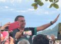 Bolsonaro expulsa políticos de palanque em SC: “Isso não é comício”…
