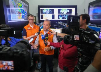 Governador monitora situação das chuvas em Santa Catarina e reforça apoio aos municípios atingidos !