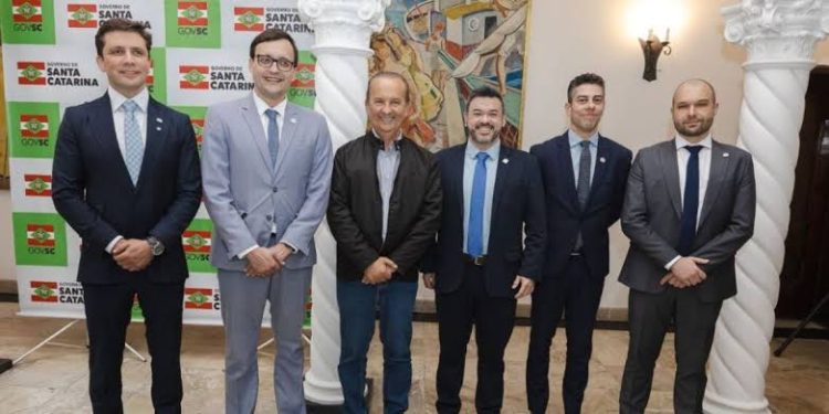 EX PREFEITO FABRÍCIO OLIVEIRA ASSUME A SECRETARIA DE ESTADO DO PLANEJAMENTO