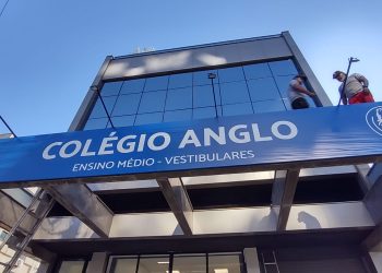 COLÉGIO ANGLO É PUNIDO POR PROPAGANDA ENGANOSA !