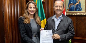 Governardor Jorginho Mello Sanciona a Lei de Estadualização do Hospital Ruth Cardoso
