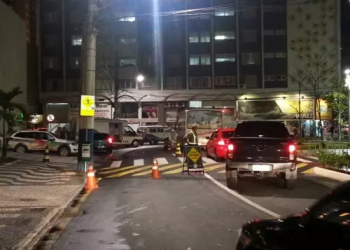 Nove barreiras simultâneas marcam grande operação de trânsito em Balneário Camboriú