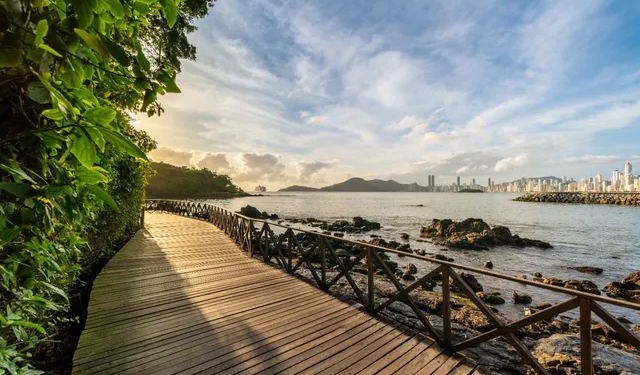 Prefeitura abriu concorrência para escolher a empresa que ficará responsável pela reurbanização do deck do Pontal Norte