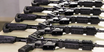 Governo de SC anuncia a aquisição de 350 novos fuzis israelenses para a Polícia Civil