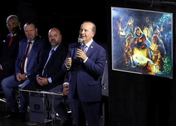 Jorginho Mello confirma Carlos Bolsonaro ao Senado e define MDB como vice em Santa Catarina