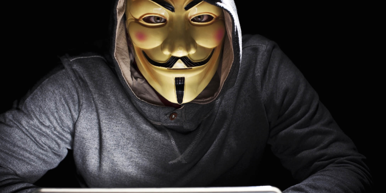 Ataque de hackers a bancos provoca operação em SC após desvios de R$ 813 milhões