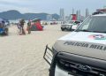 Barracas de camping e caixas de som irregulares são alvo de operação da PM na Praia Central de BC