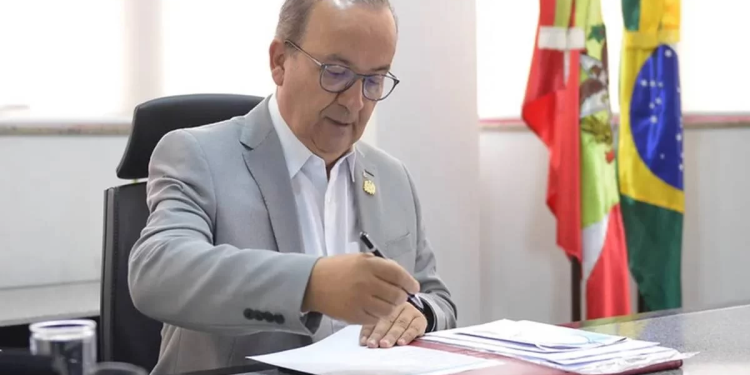 Ulisses, Beto Martins e Kennedy deixam oficialmente o governo Jorginho