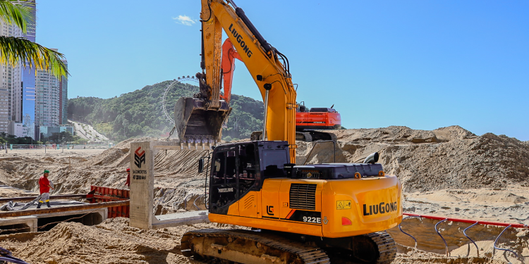 Avenida Atlântica terá meia pista no trecho da Rua 1001 para continuidade da macrodrenagem