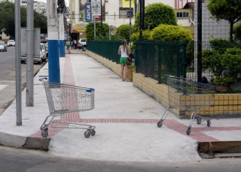 Projeto quer proibir abandono de carrinhos de supermercado nas ruas de Balneário Camboriú