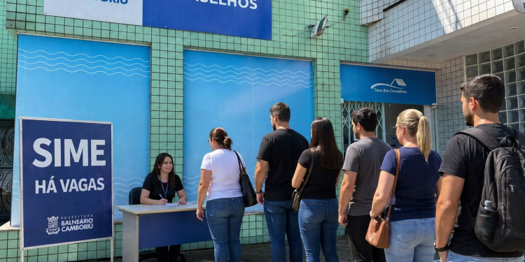 SIME de Balneário Camboriú inicia junho com 223 vagas de emprego abertas